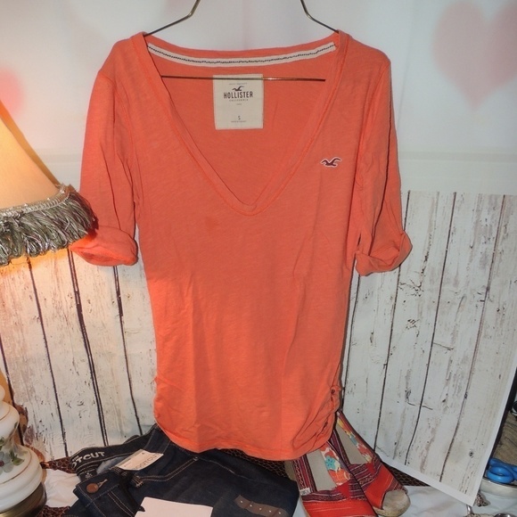 Hollister orange small - Picture 1 of 3